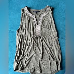 White House Black Market Olive Green Sleeveless Blouse Size Medium